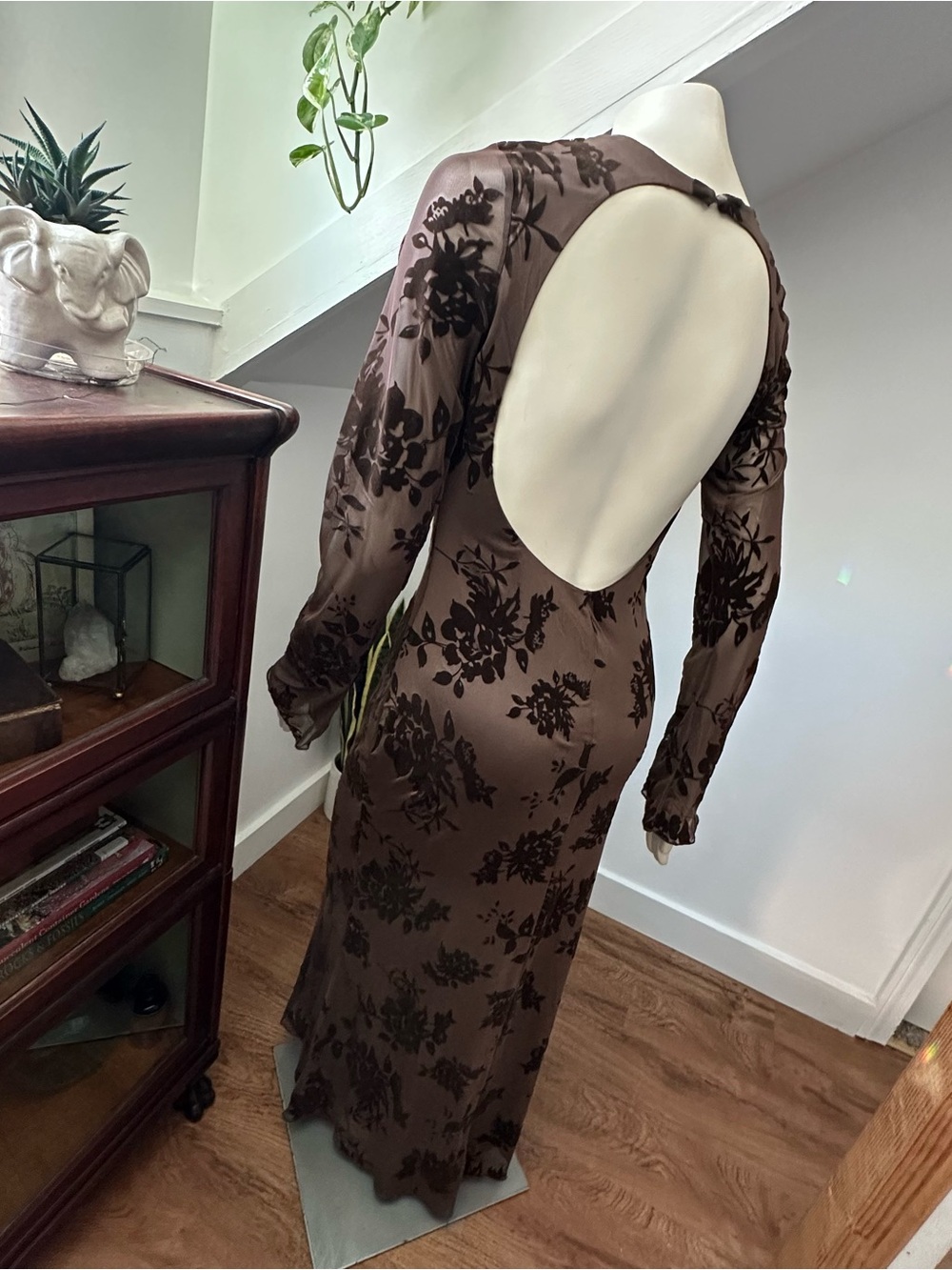 Thrifty/Thirties Brown Floral Maxi Dress (Label Shown) - Picture 5 of 11